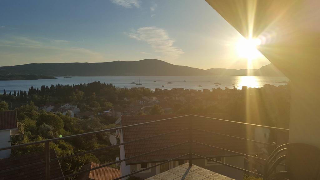 Apartmani Petar Tivat Exterior photo